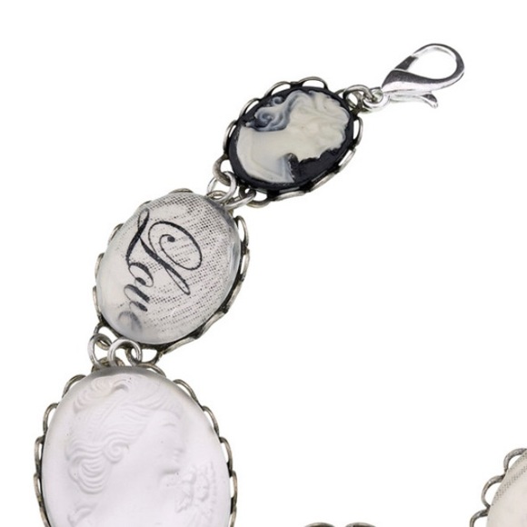 Inspirational Words &Cameos Bracelet-Boutique - Picture 2 of 4